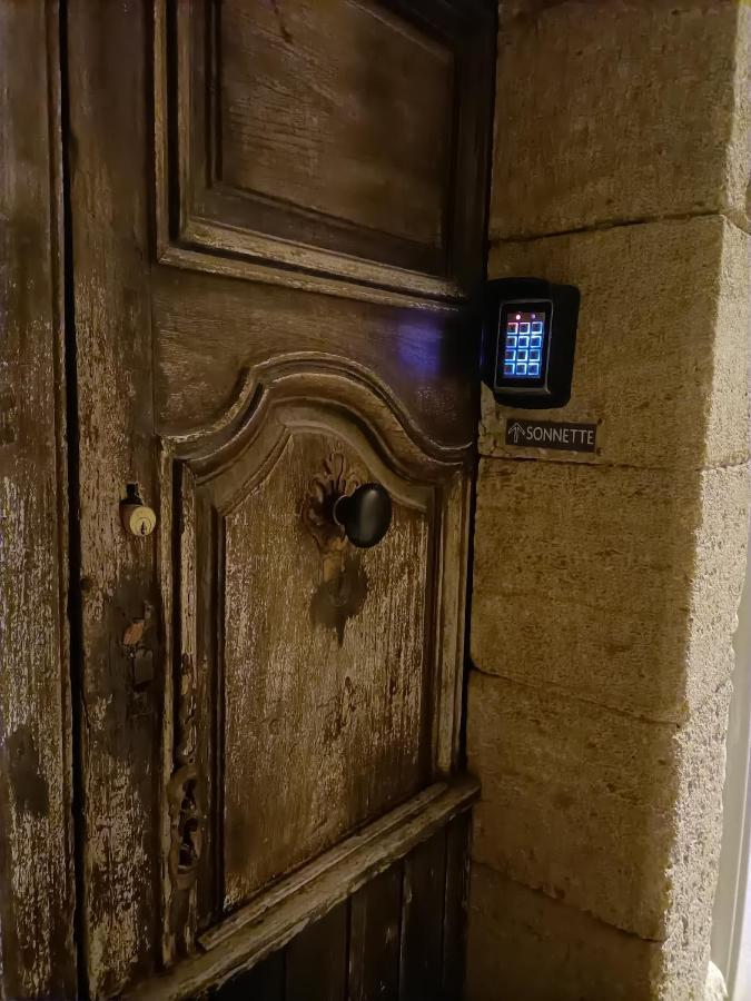 T2 Duplex "Chez Evelyne" Lägenhet Remoulins Exteriör bild