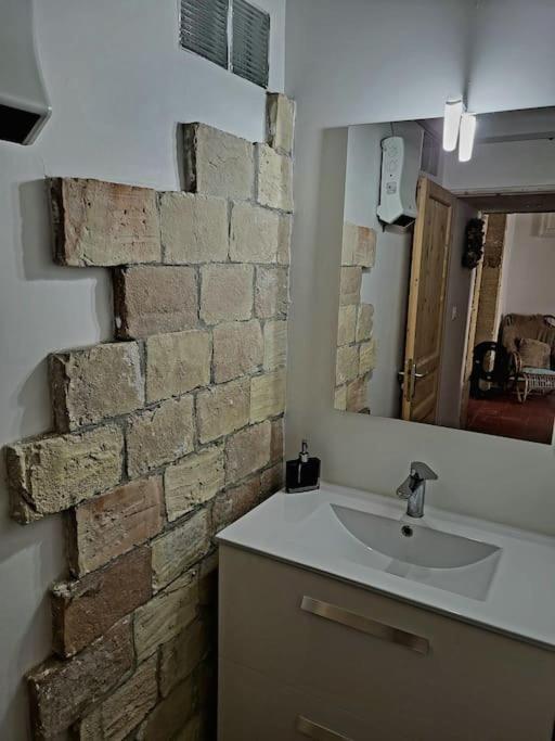 T2 Duplex "Chez Evelyne" Lägenhet Remoulins Exteriör bild
